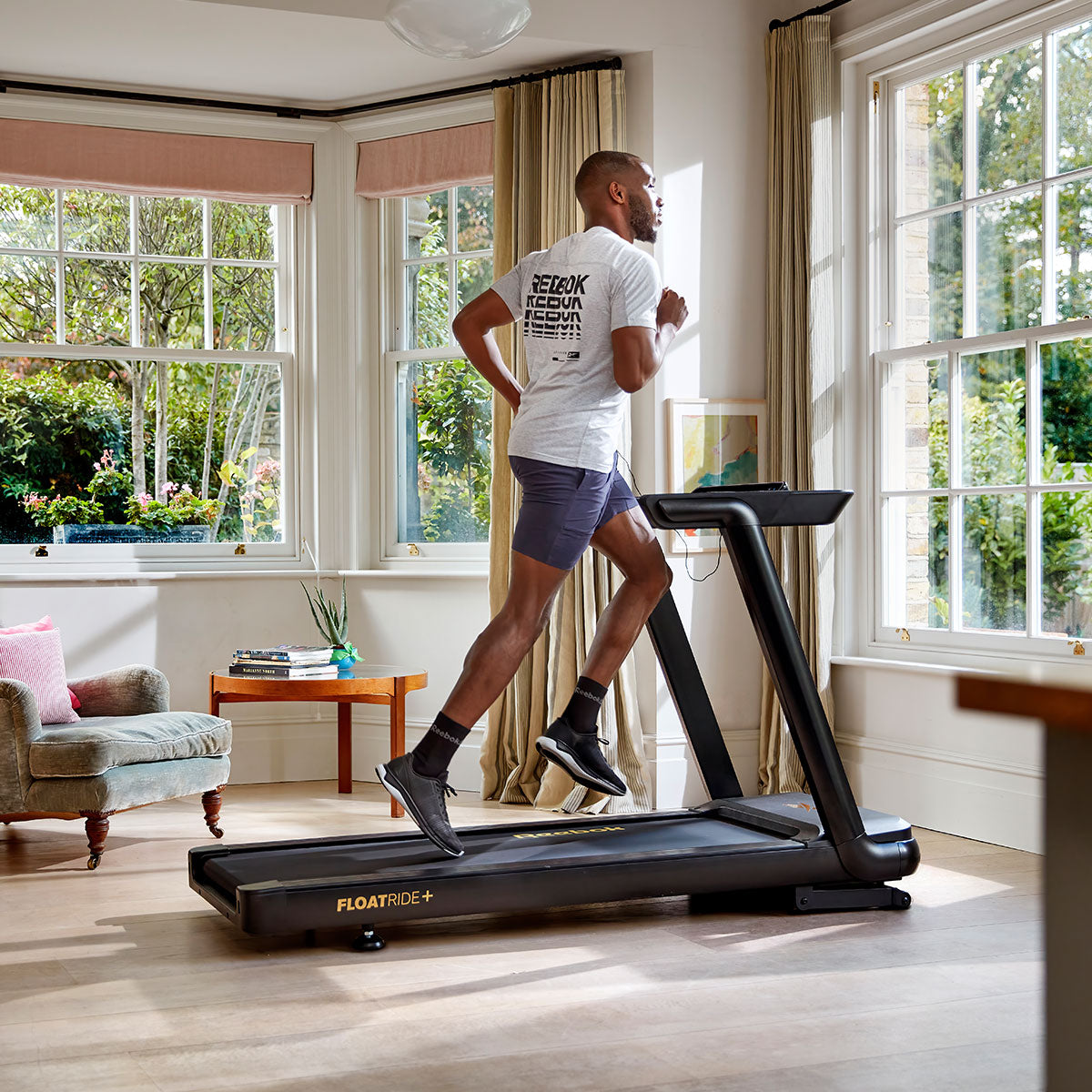 Reebok Floatride Smart Incline Treadmill With Integrated Bluetooth Surround detail view 10