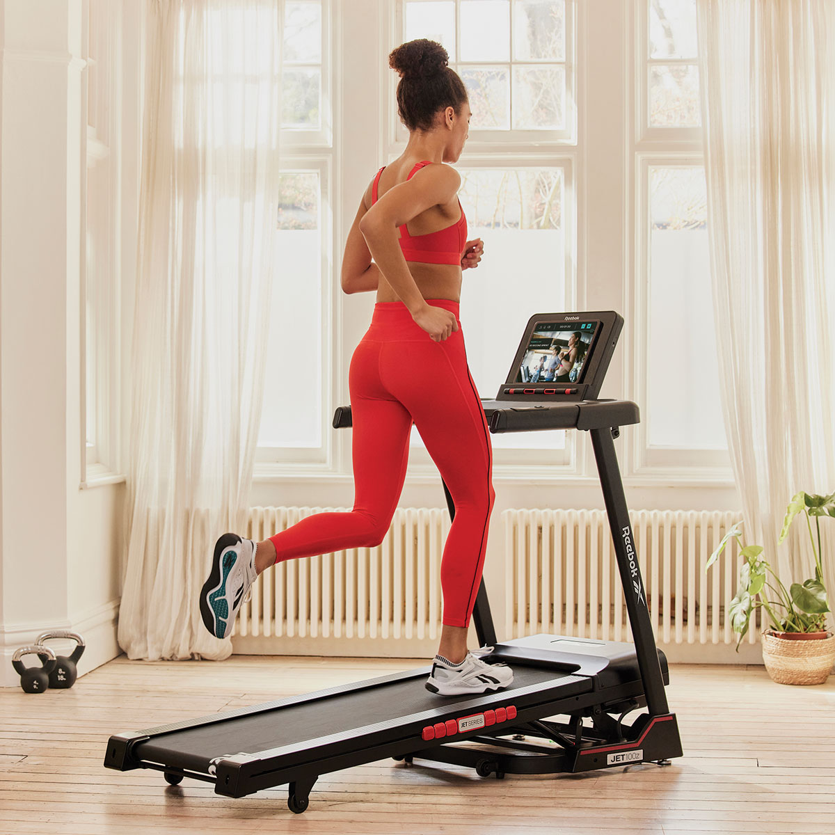 Reebok Jet 100z Treadmill With Air Motion Technology Zwift And Kinomap detail view 12